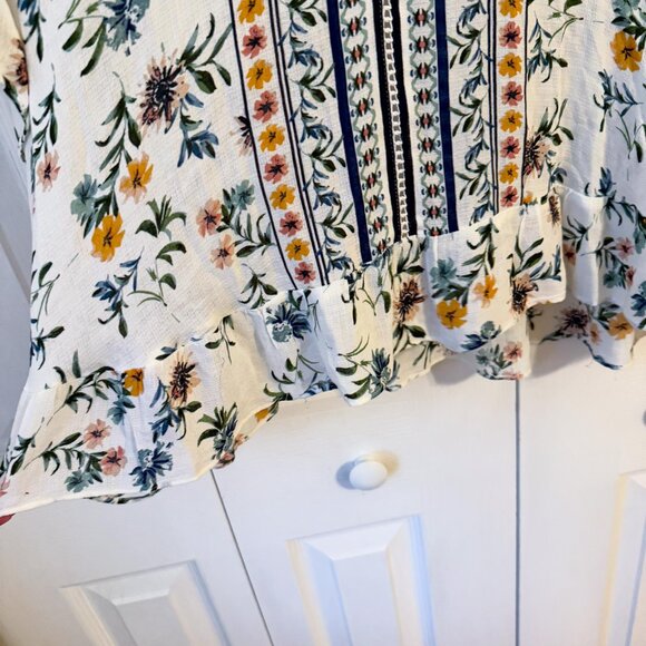 Lucky Brand Floral Maya Top - Picture 4 of 11